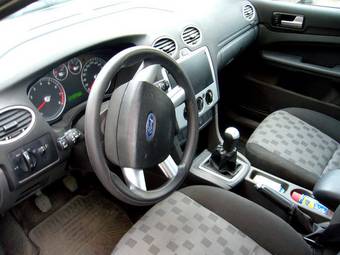 2007 Ford Focus Photos