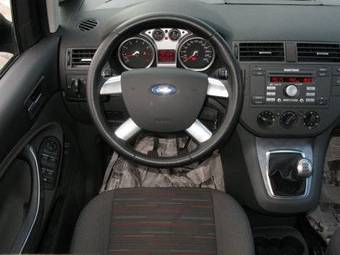 2008 Ford Focus Pictures