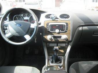 2008 Ford Focus Photos