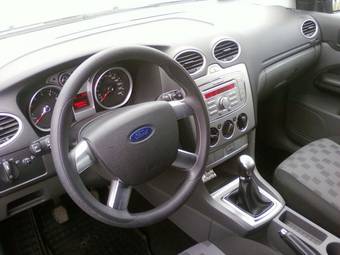 2008 Ford Focus Pictures