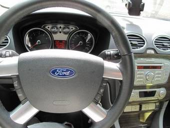 2008 Ford Focus Pictures