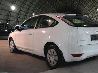 2009 Ford Focus Photos