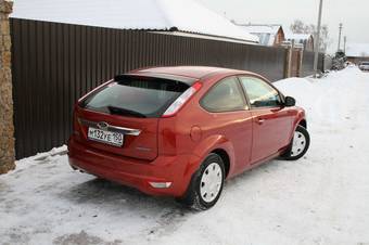 2009 Ford Focus Photos