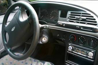 1996 Ford Mondeo Pictures