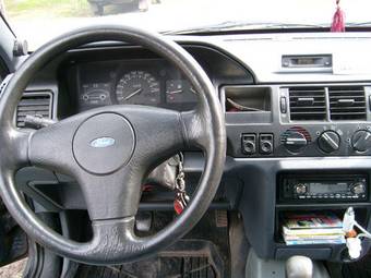 1991 Ford Orion Photos