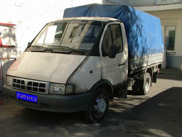 2000 GAZ 33021