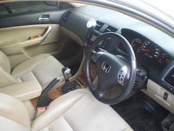 2002 Honda Accord Photos