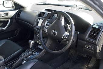 2003 Honda Accord Pictures