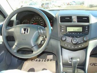 2004 Honda Accord Pictures