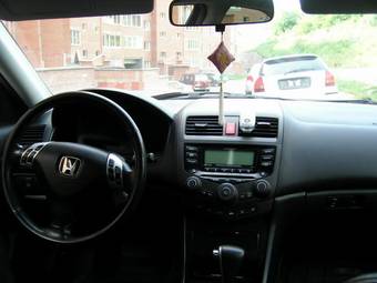 2004 Honda Accord Photos