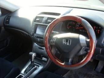 2005 Honda Accord Pictures