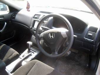 2005 Honda Accord Photos