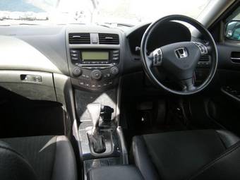 2005 Honda Accord Photos