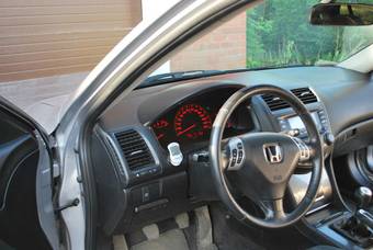 2005 Honda Accord Pictures