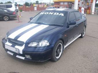 2000 Honda Domani Pictures