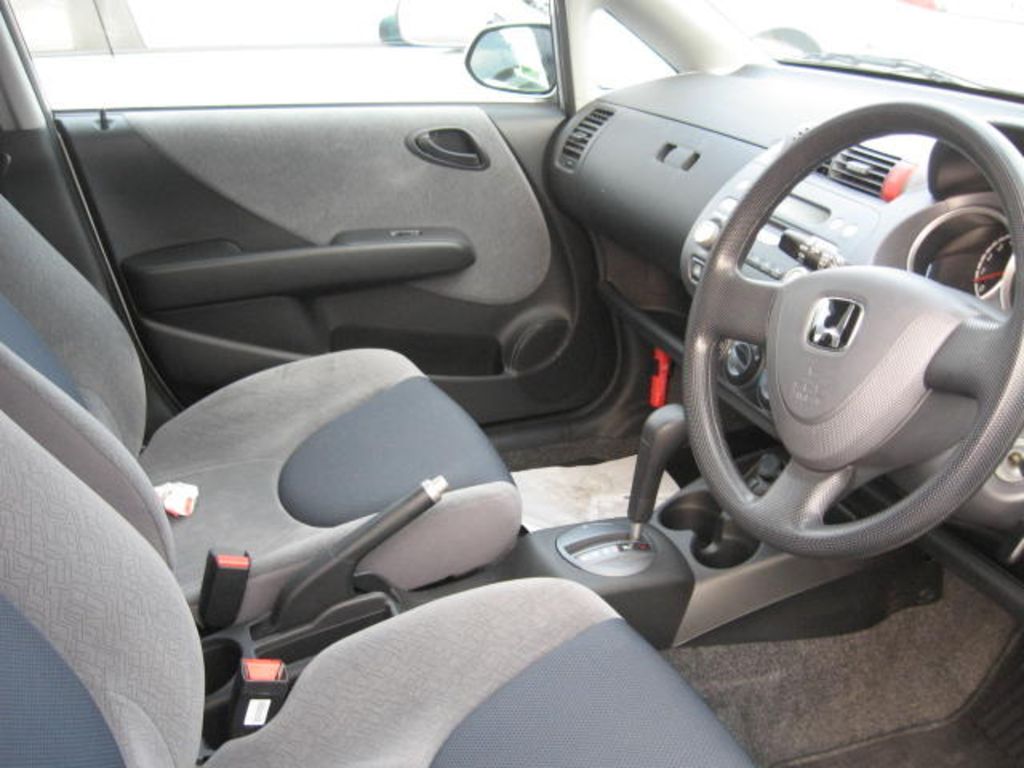 2003 Honda Fit