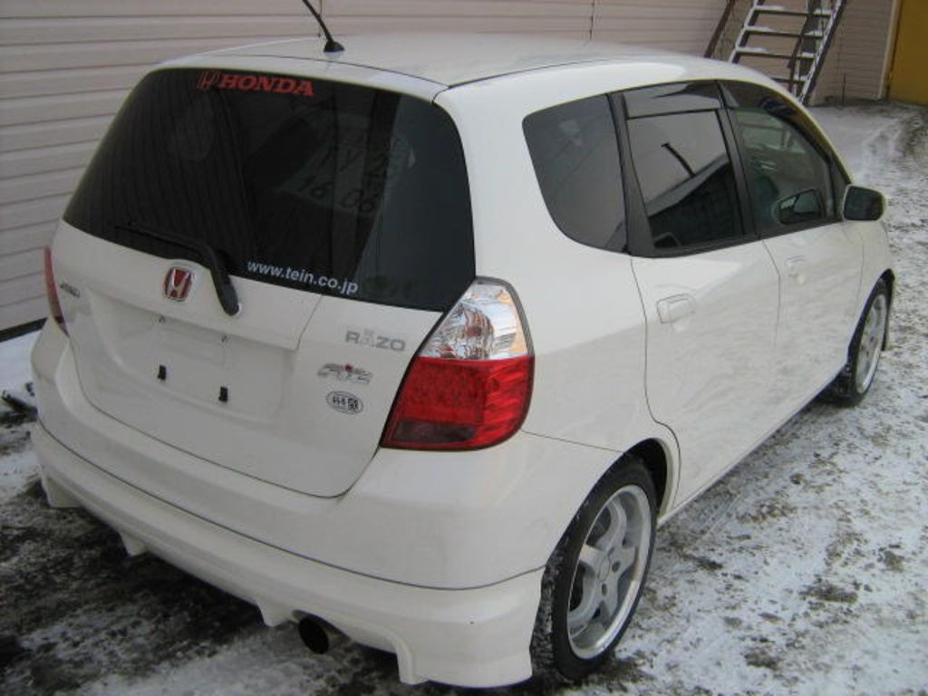 2004 Honda Fit