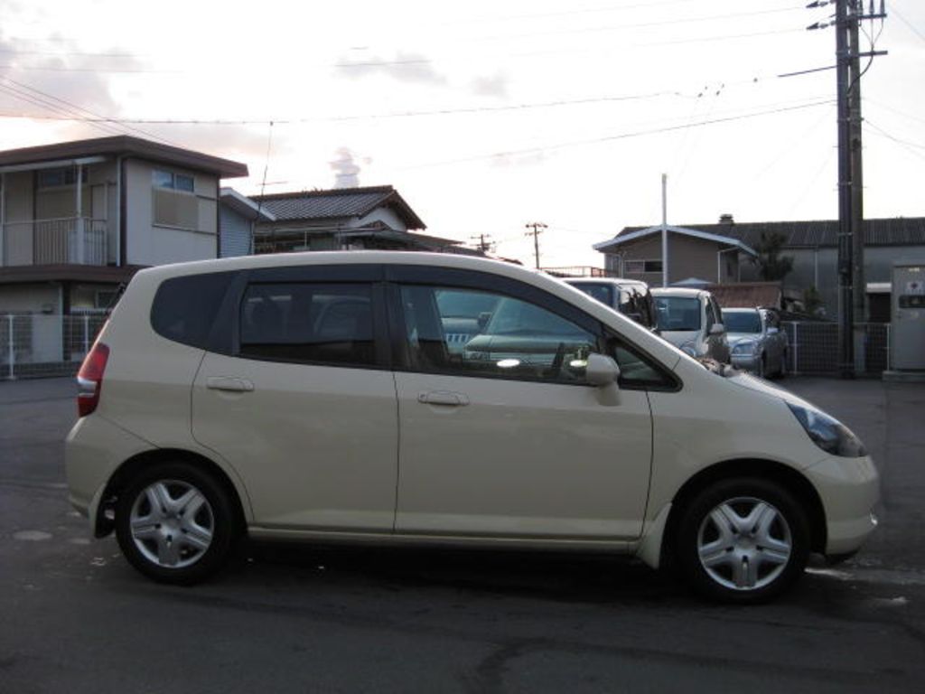 2004 Honda Fit