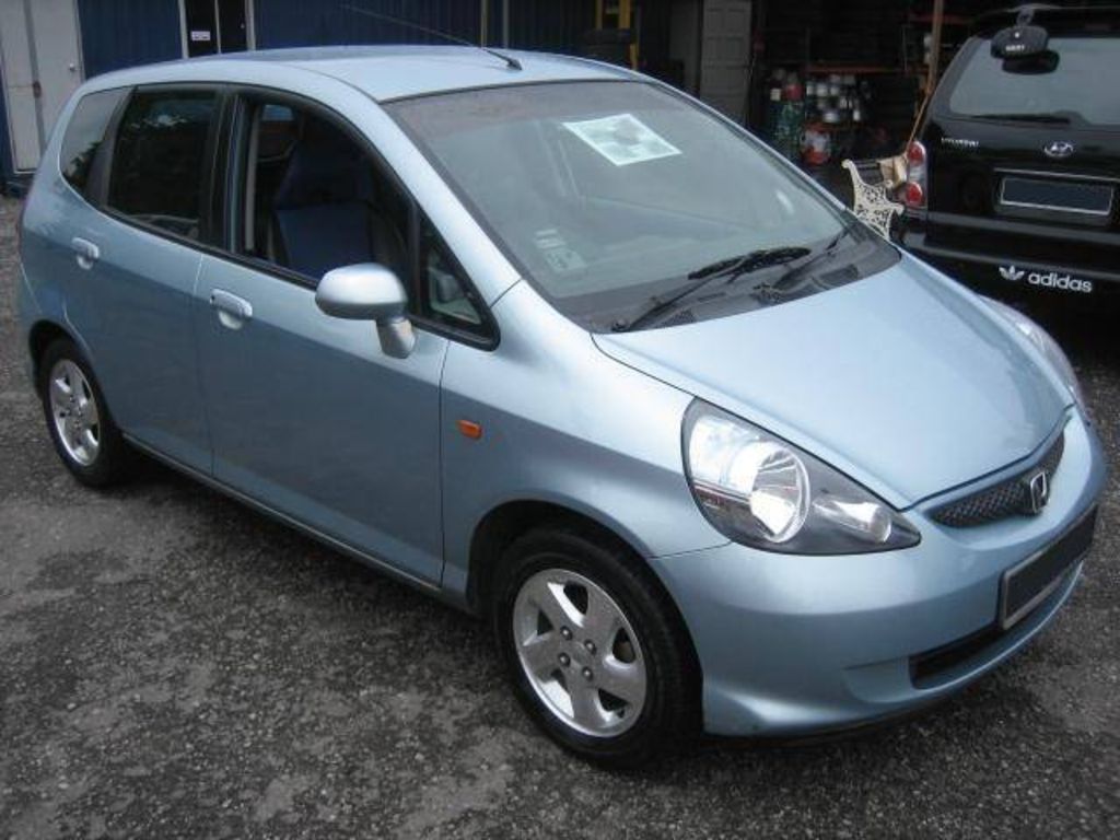 2004 Honda Fit