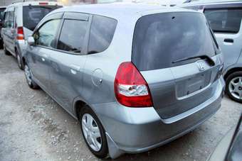 2004 Honda Fit Pictures