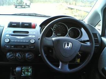 2004 Honda Fit Pics