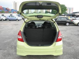 2004 Honda Fit Images