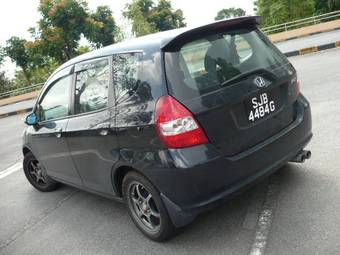 2004 Honda Fit Photos