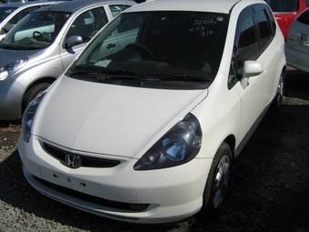 2004 Honda Fit Pictures