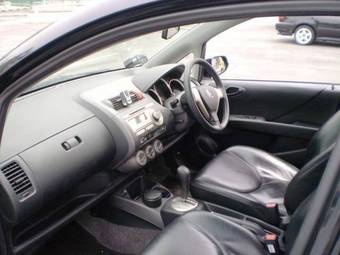 2004 Honda Fit Pictures