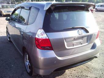 2004 Honda Fit Pictures