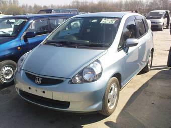 2004 Honda Fit Photos