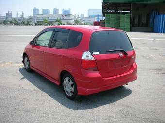 2005 Honda Fit Wallpapers