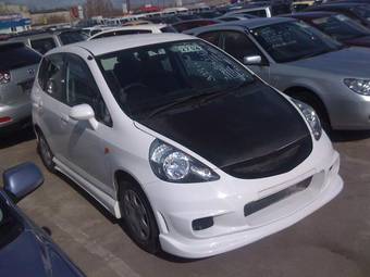 2005 Honda Fit Photos