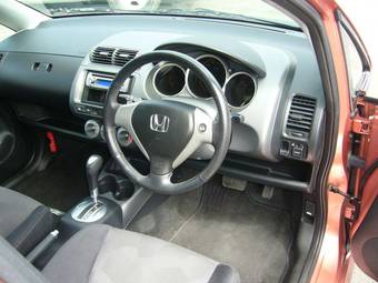 2005 Honda Fit Pictures