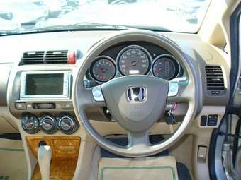 2002 Honda Fit Aria Pics