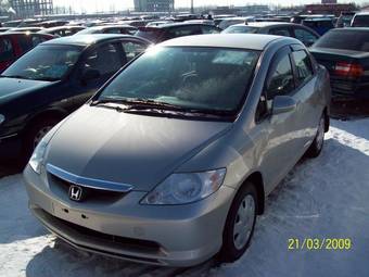2003 Honda Fit Aria Photos