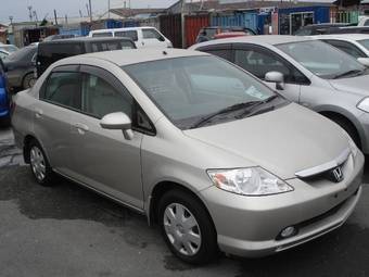 2003 Honda Fit Aria Pictures