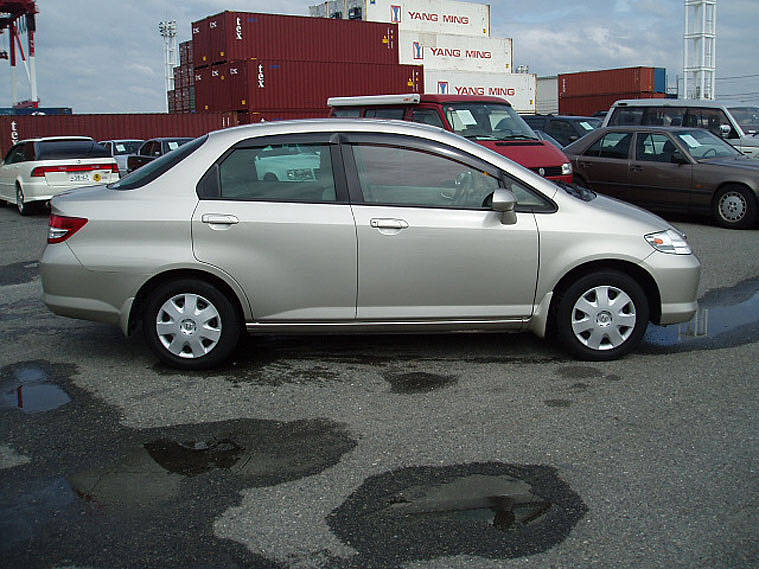 Honda Fit Aria 2003