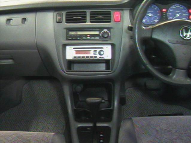 2000 Honda HR-V Pictures