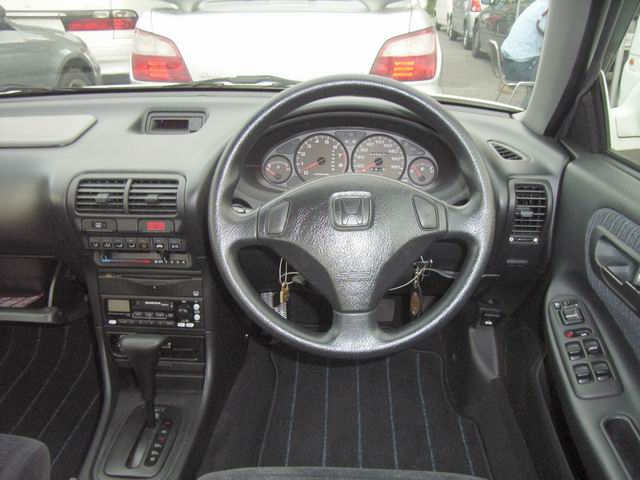 2000 Honda Integra Photos