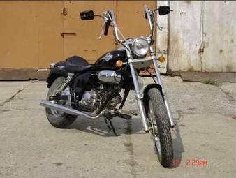 2001 Honda Magna RS Pictures
