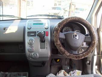 2002 Honda Mobilio Pics