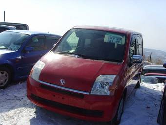 2002 Honda Mobilio Photos