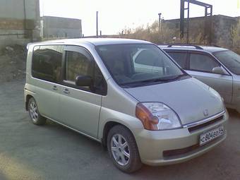 2002 Honda Mobilio Photos