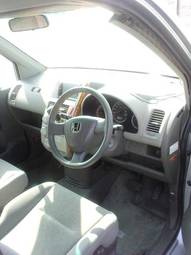 2002 Honda Mobilio Pictures