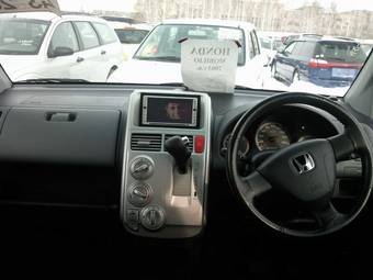 2003 Honda Mobilio Pictures