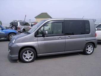 2004 Honda Mobilio Pictures