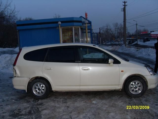 2000 Honda Stream