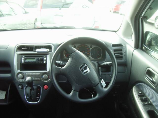 2000 Honda Stream Pictures