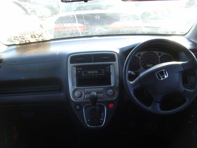 2002 Honda Stream